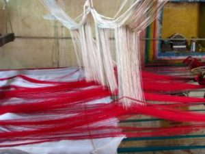 indijoje_siuvamas_silkinis_saris_flickr.com_nuotr