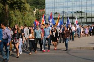 studentu_eisena